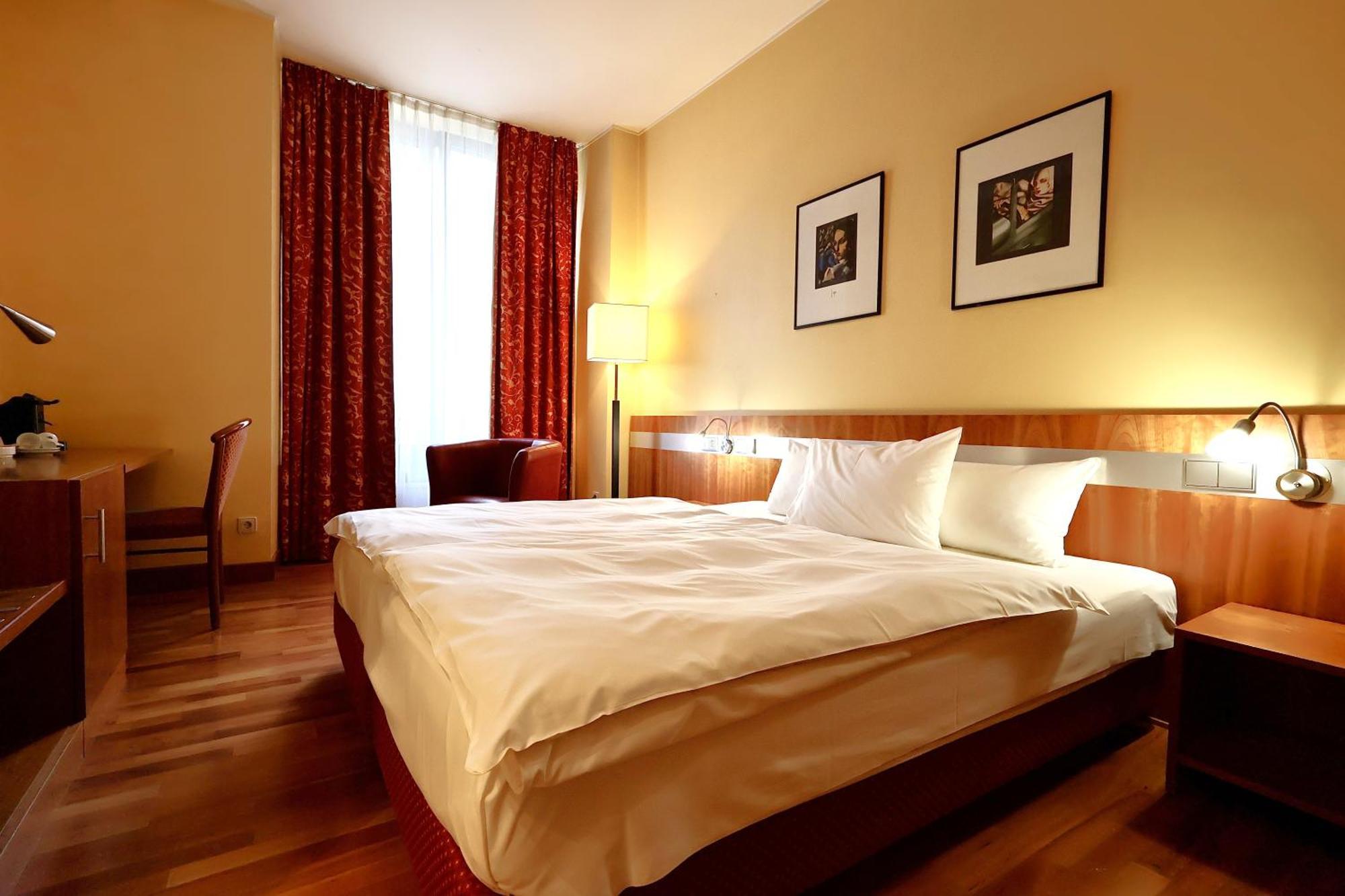 Hotel De La Poste Esch-sur-Alzette Kültér fotó
